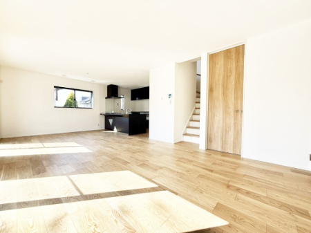 ���r���O ���������R�Ɖ�b�����܂��A�S�n�悢�ЂƂƂ�