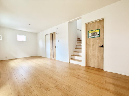 ���r���O ���������R�Ɖ�b�����܂��A�S�n�悢�ЂƂƂ�