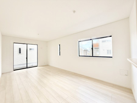 ���r���O �����������������Ɠ��ʂɂ���A�e���̋��