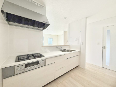 �L�b�`�� �����������������Ɗy�����Ȃ�A���K�ȃL�b�`�����