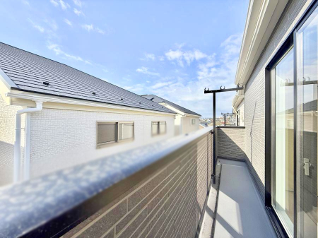 �o���R�j�[ ������ ���R��g�߂Ɋ�����A�J���I�ȃo���R�j�[