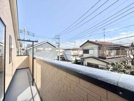 �o���R�j�[ ������ �G�߂̈ڂ낢����������J���I�ȋ�Ԃł�