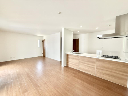 ���̑����� �������Ƒ��̏Ί炪���ӂ��A���났�̋��