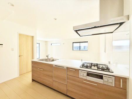 �L�b�`�� �������A�C�f�A�L����A�N���G�C�e�B�u�ȗ������