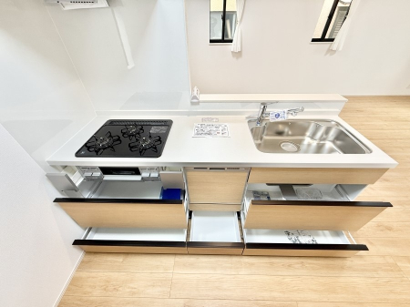 �L�b�`�� �����������������Ɗy�����Ȃ�A���K�ȃL�b�`�����