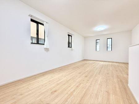 ���r���O ���������R�Ɖ�b�����܂��A�S�n�悢�ЂƂƂ�