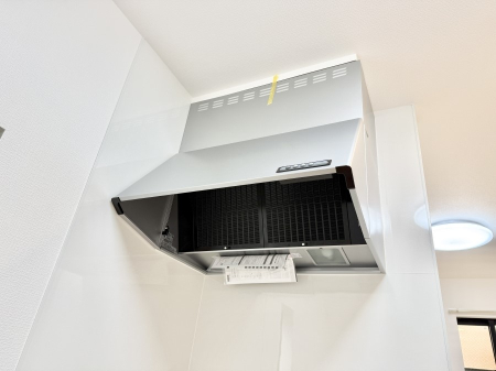 ���̑����� �ݔ����������̏��C����������C��ɗU������A�����I�ɔr�����ł��܂��B