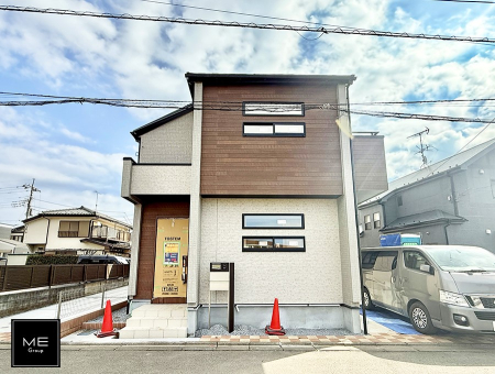 ���n�O�ώʐ^ �O�ρ��V������炵���n�܂�ꏊ�ŁA�Ƒ����J��[�߂�