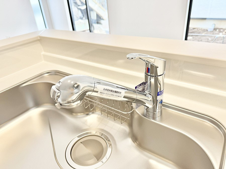 ���̑����� �ݔ����������̏��C����������C��ɗU������A�����I�ɔr�����ł��܂��B