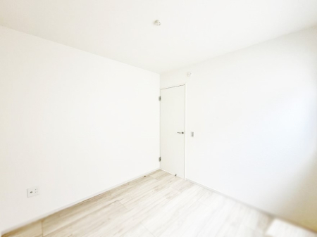 �q������ �������v���C�x�[�g��ԂƂ��ĐÂ��ŗ�������������񋟂��Ă���܂�