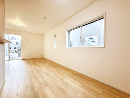 ���r���O ���������났�ƏΊ炪�W�܂�A�S���܂郊�r���O