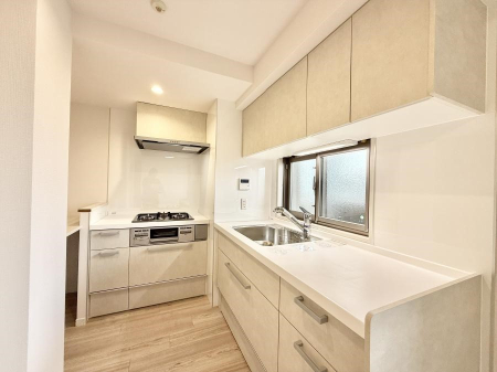 �L�b�`�� �������Ƒ��ƂȂ���A�R�~���j�P�[�V�����̏�