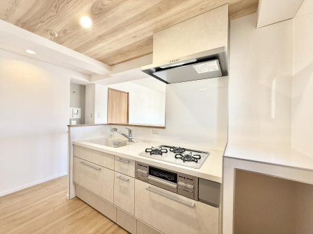 �L�b�`�� �����������������Ɗy�����Ȃ�A���K�ȃL�b�`�����