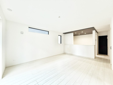 ���r���O ���������났�ƏΊ炪�W�܂�A�S���܂郊�r���O