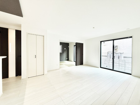 ���r���O ���������R�Ɖ�b�����܂��A�S�n�悢�ЂƂƂ�