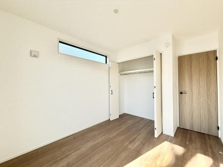 �q������ �������v���C�x�[�g��ԂƂ��ĐÂ��ŗ�������������񋟂��Ă���܂�