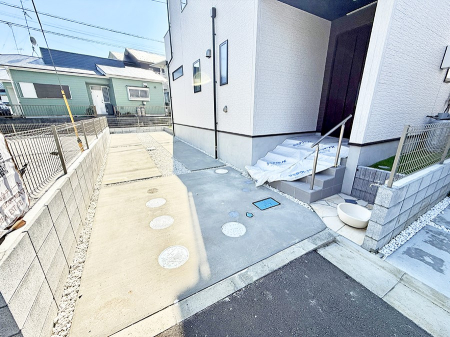  �O�ρ����K�Ȓ��ԃX�y�[�X�ň��S