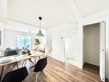 ���r���O ���������C�ɓ���̏ꏊ�ŁA�̂�т�Ƃ������Ԃ�