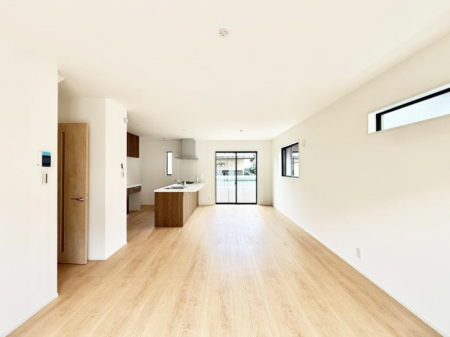 ���r���O ���������났�ƏΊ炪�W�܂�A�S���܂郊�r���O