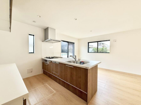 �L�b�`�� �������Ƒ����J��[�߂�A������̂���L�b�`��