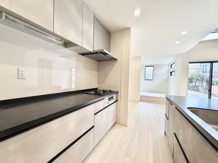 �L�b�`�� ����