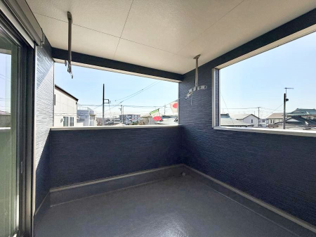 ���̑� �����������ЂƂ̃��r���O�A��ƂȂ���C���i�[�o���R�j�[