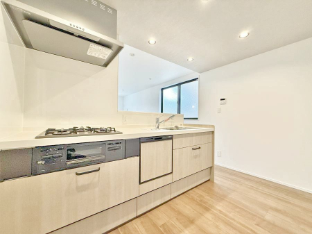 �L�b�`�� �������V���v���Ŕ������S�n�悢���Ԃ𐶂ރL�b�`�����