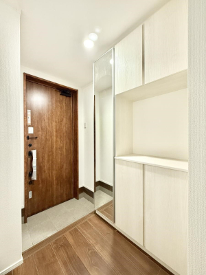 ���� ����