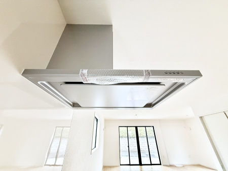 ���̑����� �ݔ����������̏��C����������C��ɗU������A�����I�ɔr�����ł��܂��B