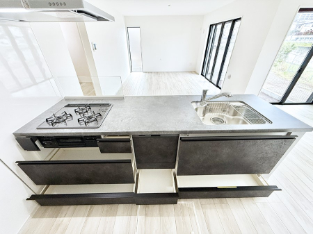 �L�b�`�� ����