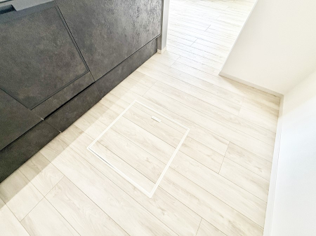 ���̑����� �ݔ����B�ꂽ���[�X�y�[�X�ŉƑS�̂��X�b�L��