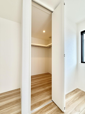 ���[ ����