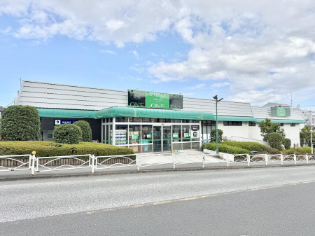 ���ӊ� �X�[�p�[ 300m �t�[�h�������ԓX