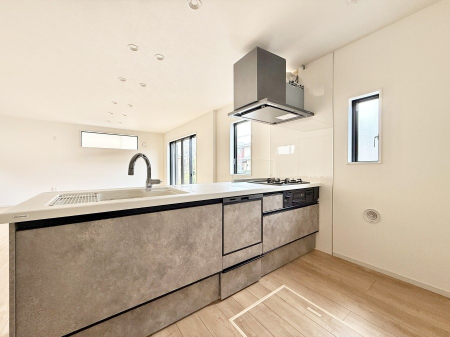 �L�b�`�� �����������������Ɗy�����Ȃ�A���K�ȃL�b�`�����