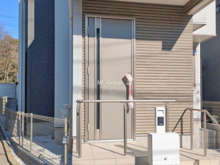 ���� �O��