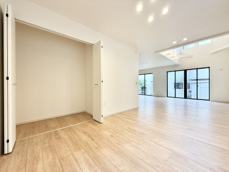 ���r���O ���������ƕ���������A�����b�N�X�ł�����