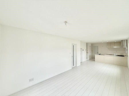 ���r���O ���������났�ƏΊ炪�W�܂�A�S���܂郊�r���O