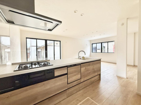 �L�b�`�� �������V���v���Ŕ������S�n�悢���Ԃ𐶂ރL�b�`�����