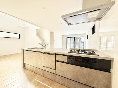 �L�b�`�� �������V���v���Ŕ������S�n�悢���Ԃ𐶂ރL�b�`�����