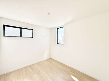 �q������ �������v���C�x�[�g��ԂƂ��ĐÂ��ŗ�������������񋟂��Ă���܂�