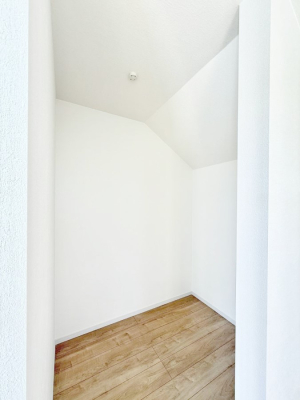 ���[ ����