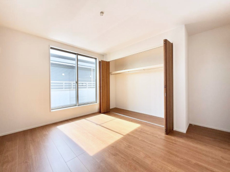 �Q�� ���������̔z�u��ʋC���̗ǂ��݌v�ŕ����̋�C�������炸�A��ɐV�N�ȋ�C������܂�