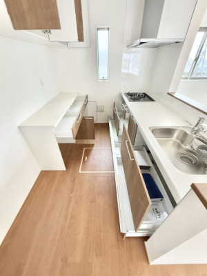 �L�b�`�� �������Ƒ����J��[�߂�A������̂���L�b�`��