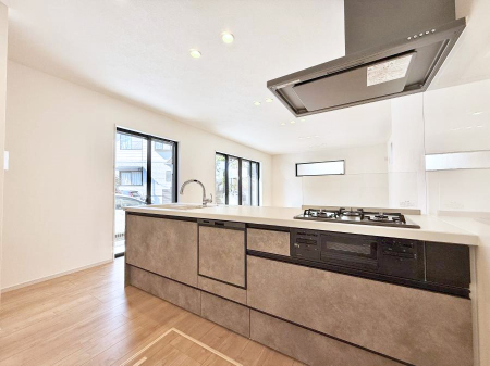 �L�b�`�� �������V���v���Ŕ������S�n�悢���Ԃ𐶂ރL�b�`�����