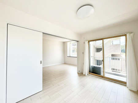 ���̑����� �������D��ŉ��₩�Ȏ��Ԃ��������