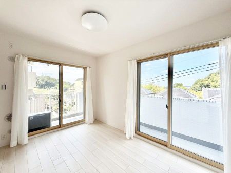 ���̑����� �����������������F�����̂������ŉ��₩�Ȏ��Ԃ��y���߂܂�