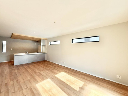 ���̑����� �ݔ����B�ꂽ���[�X�y�[�X�ŉƑS�̂��X�b�L��