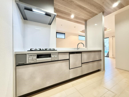 �L�b�`�� �����������������Ԃ����܂��A�Ί炠�ӂ��L�b�`��