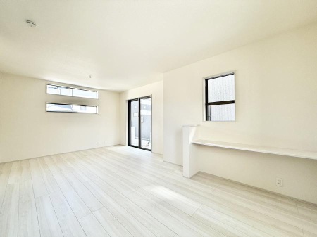 ���r���O ���������났�ƏΊ炪�W�܂�A�S���܂郊�r���O