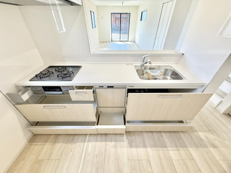 �L�b�`�� �������Ƒ����J��[�߂�A������̂���L�b�`��